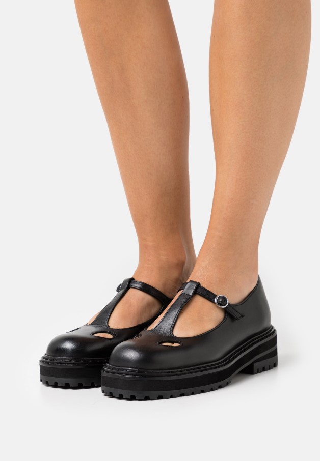 Ansie Noire - Talons Classiques Gabor