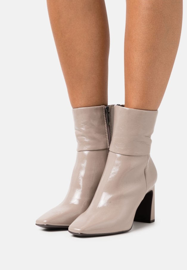 Gabor Bottines Classiques Taupe