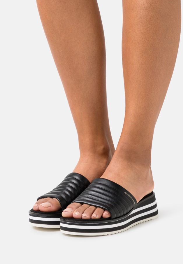 Gabor Noir Compensé à Bout Fermé - Talons à Plateforme