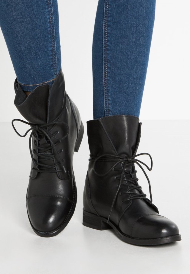 Gabor Bottines à Lacets Noir Femme