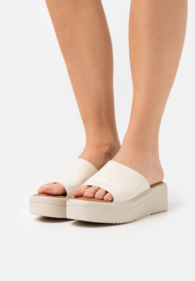 Panna Gabor Mules à Talon