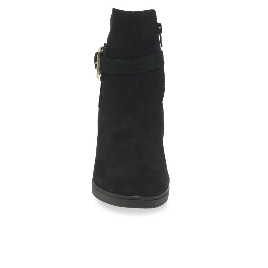 Poète D92.083 Fille Daim Noir