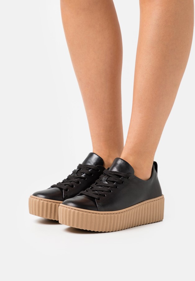 Baskets Gabor Noires
