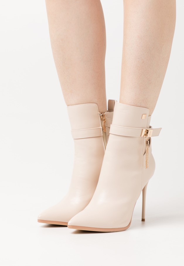 Talons Classiques Gabor Ivoire