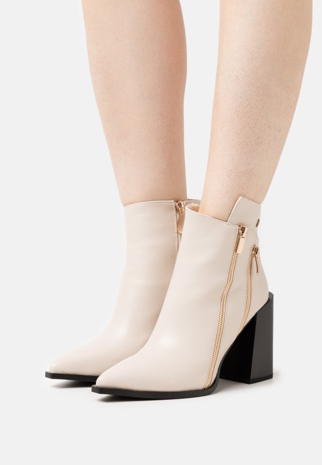 Talons Classiques Gabor Ivoire